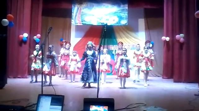 Флешмоб "Голоса Крыма" ко Дню народного единства. Плодовский СДК, Бахчисарайский район. смотреть онлайн