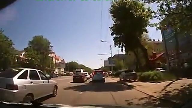 10660 автомобильный видеорегистратор sho me hd04 lcd avi смотреть онлайн