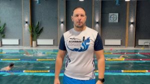 Как делать пронос в кроле? Прямой или согнутой рукой?