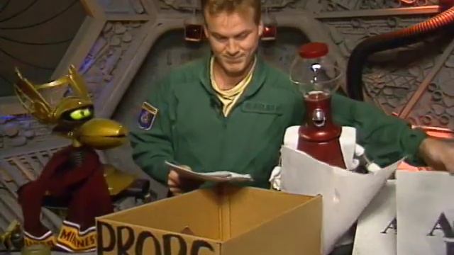 MST3K Host Segment - Crow as Peter Graves смотреть онлайн