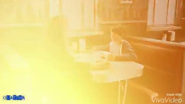 Emma & Henry - Keep Holding On смотреть онлайн