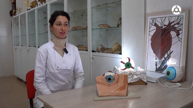 ЗОЖ. Почему в глазах лопаются сосуды? смотреть онлайн