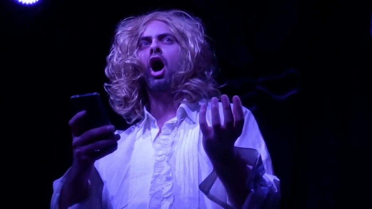 Hamlet (predictive text update) смотреть онлайн
