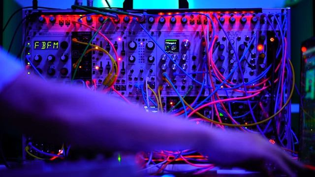 Modular Synth Session 048 смотреть онлайн