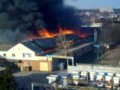 Пожар в Чернигове 04.04.17. Пожарных нет. смотреть онлайн
