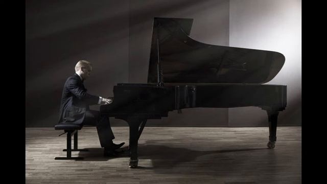 Ravel: Pavane pour une infante défunte - Emil Gryesten, piano смотреть онлайн
