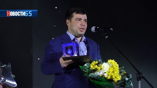 В Южно-Сахалинске накануне чествовали островных меценатов и лучших производителей. смотреть онлайн