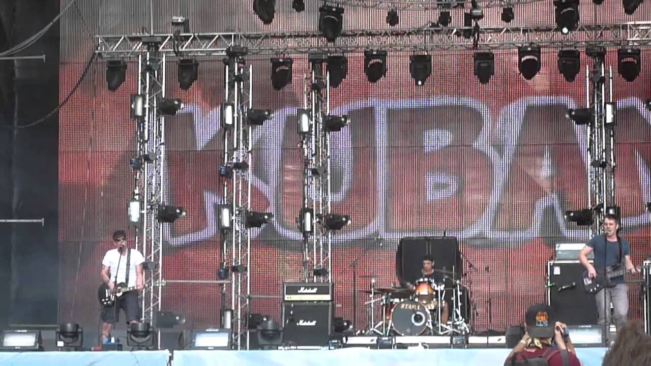 Кирпичи - Школьнички (Kubana 2013) смотреть онлайн
