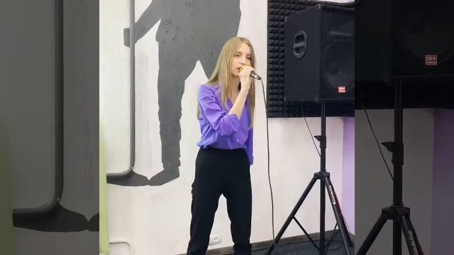 A ’ STUDIO - Искала в исполнении Веры в SK Vocal Studio смотреть онлайн