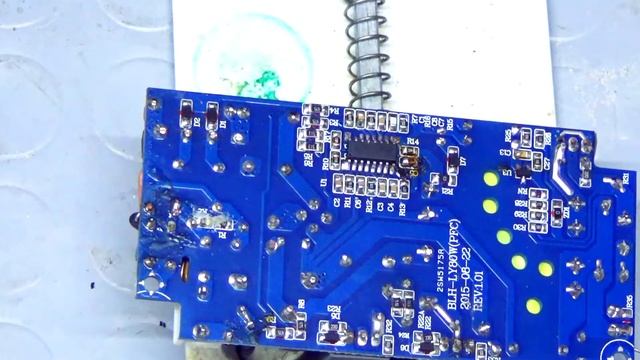 Effetto Luce LED spot Multicolore Smontaggio e Riparazione смотреть онлайн
