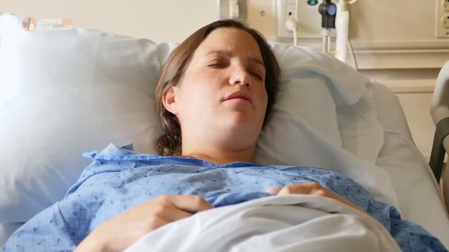 Her heart stopped while giving birth to triplets, Then she began to lose blood rapidly смотреть онлайн