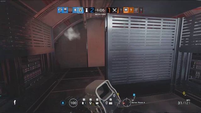 SNEAKY GURL MAKES ME BEAT MY KEYBOARD - Rainbow Six Siege FUNTAGE смотреть онлайн