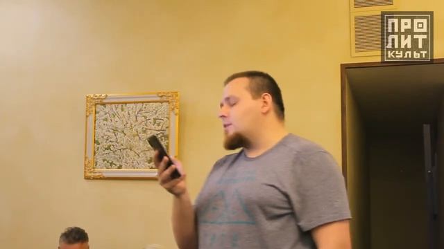 Олег Демидов читает свое стихотворение смотреть онлайн