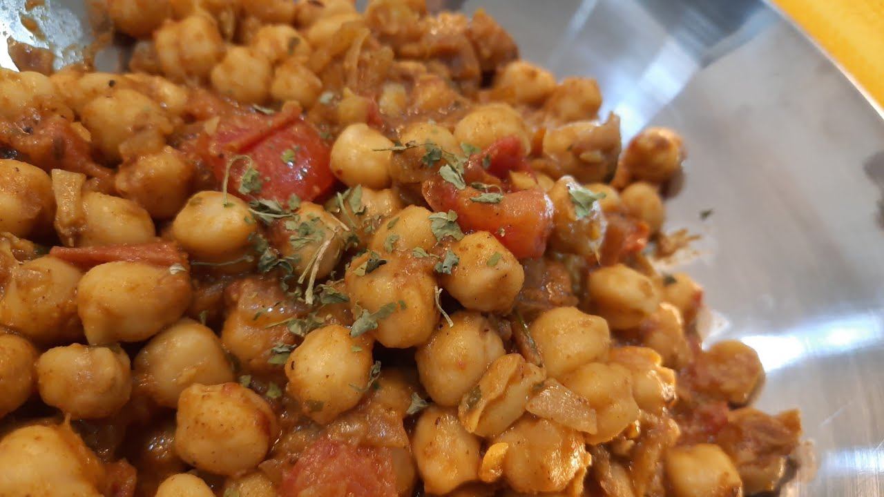 VEGETARIAN RESTAURANT STYLE CHANA DRY MASALA/ KACANG KUDA MASALA ALA RESTORAN смотреть онлайн