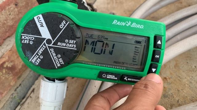 How to set a Rain Bird battery powered irrigation timer. смотреть онлайн