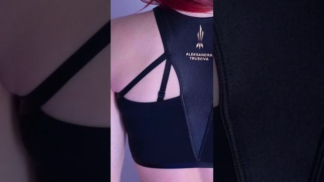 🔥 Александра Трусова выложила огненные фото в чёрном | Часть 2 смотреть онлайн