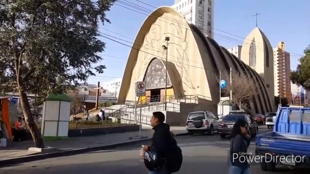 Figura Cónica: Parábola en Arquitectura смотреть онлайн