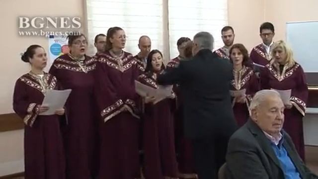 Гоце Секуловски: Борим се да върнем източно църковното пеене в богослуженията в Македония смотреть онлайн