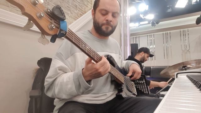 Esra Erol - prova - gözlerinin hapsindeyim (bass cam) смотреть онлайн