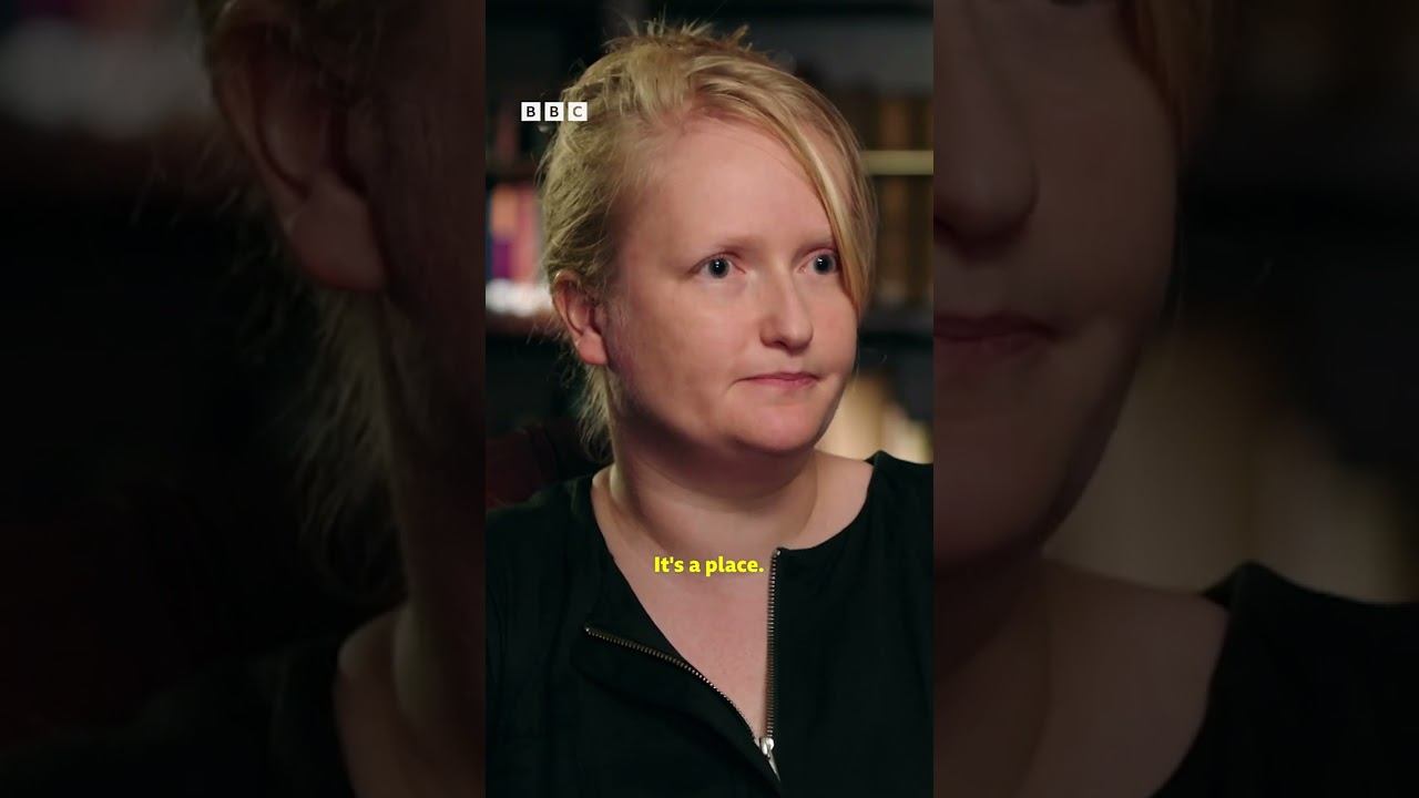 Easy mistake to make 🤷 #CunkOnBritain #iPlayer #PhilomenaCunk смотреть онлайн