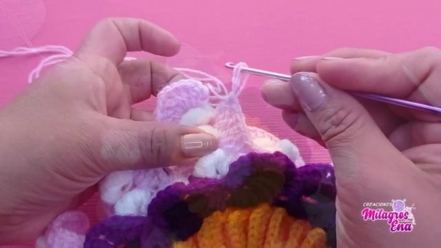 Como tejer la FLOR N° 46 con hojas a crochet paso a paso para centros, caminos de mesa y tapetes. смотреть онлайн