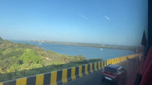 Индия. Дорога в Бангалор смотреть онлайн