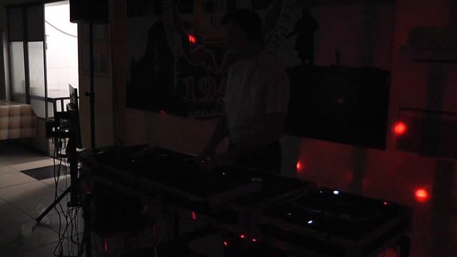 Контрольный урок по диджеингу Alex B   House Mix 23022019