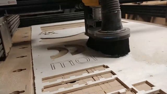 Morel subbox with oak front, inlay and 8" sub смотреть онлайн