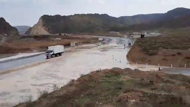 Surxondaryo Viloyati Sherobod Tumanida Katta Sel