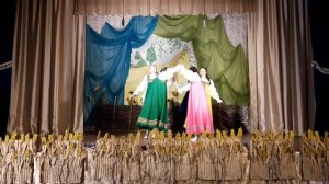 "Вейся лента реченька" -  хореографическая группа " Сюрприз"