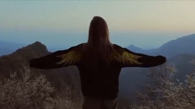 Я летала в США этим летом просто отдохнуть ) но так .. - Эльвира Тугушева смотреть онлайн