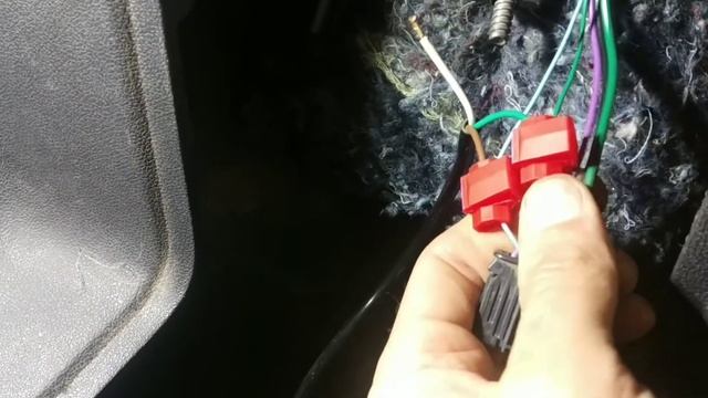 Установка и подключение розетки фаркопа без блока согласования на Рено Дастер рестайлинг