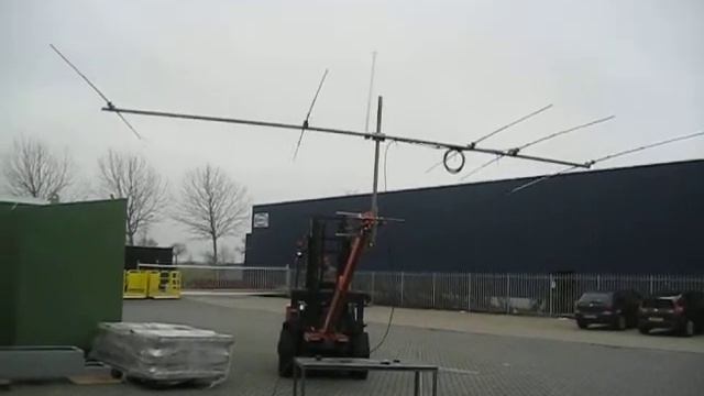 5 EL. 28 MHz Monoband antenna home made - PA6NB смотреть онлайн