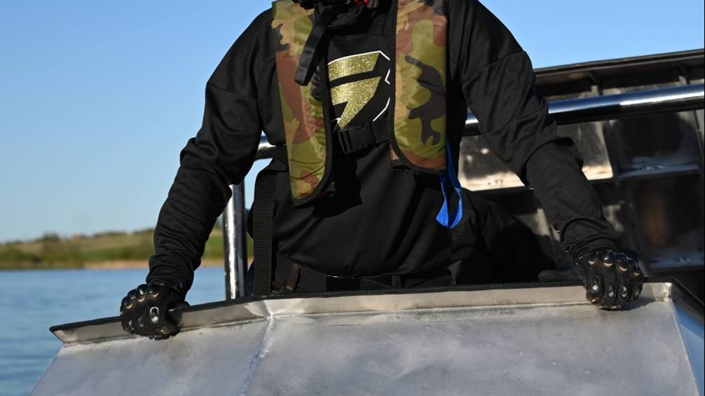 Обзор Катера - Комфортный, мощный, стремительный водометный катер.