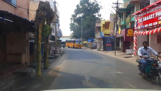 Ramu Vlogs: Rasipuram Road Tempo Travel| School Bus & Mini Bus Bikes are Travel on Bus stand. смотреть онлайн