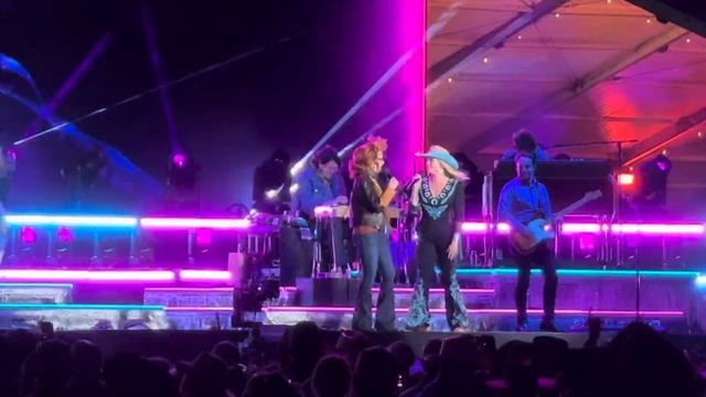 Miranda Lambert / Reba McEntire Stage Coach 2024 смотреть онлайн