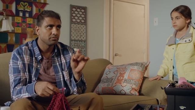 Dino Dana | All in the Dino Family | Episode Promo | Michela Luci, Saara Chaudry смотреть онлайн