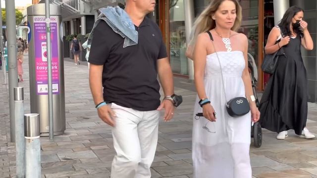 Вечерний стрит стайл what people are wearing in Italy 🇮🇹 смотреть онлайн