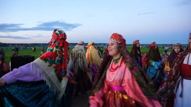 Невесты Луд смотреть онлайн