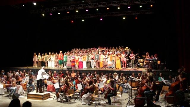 PINK FLOYD - Atom Heart Mother - Part I (Symphonic Live) смотреть онлайн