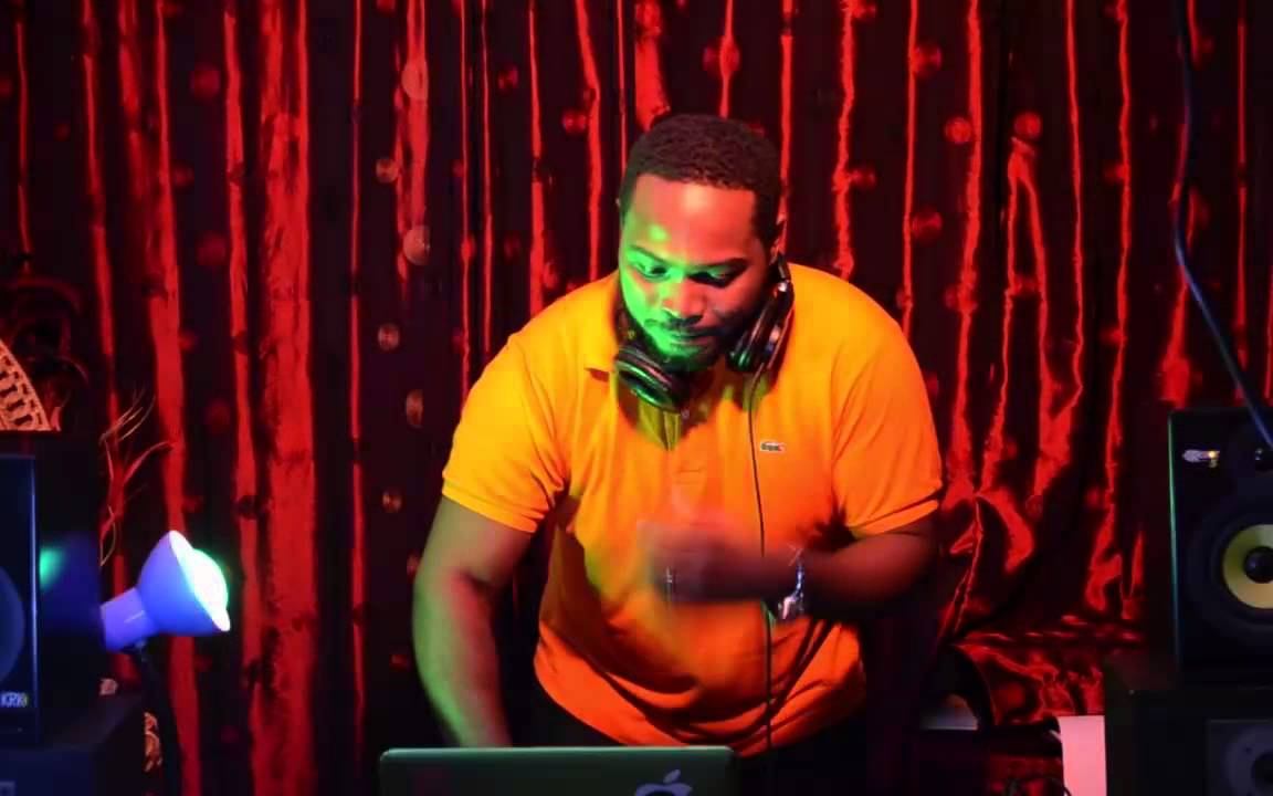 Jearmal Maxwell DJ. Maxwell смотреть онлайн