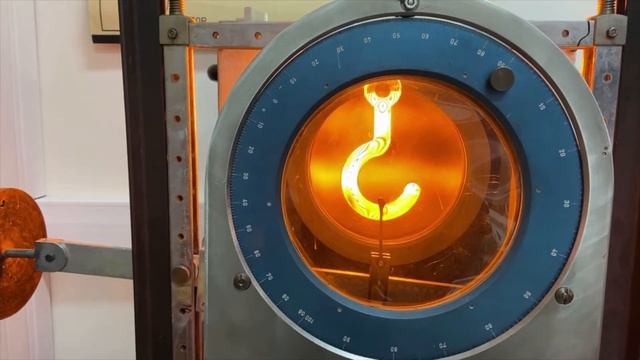 Fascinația luminii polarizate смотреть онлайн