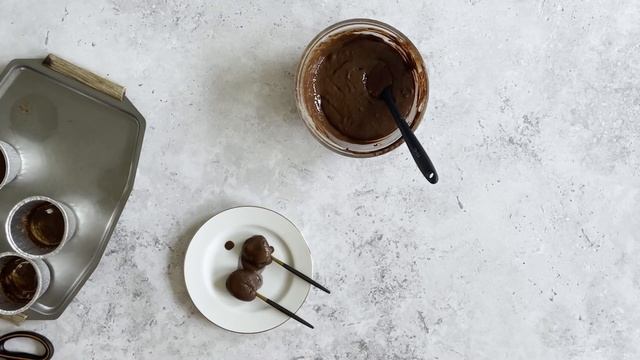 Mon Dessert's Melting Chocolate Fondant Video Tutorial смотреть онлайн