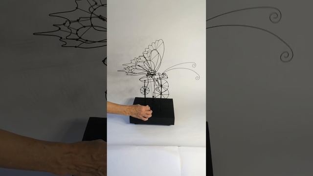 Kinetic Wire Sculpture - Butterfly смотреть онлайн