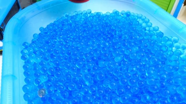 Autobuses infantiles en la Guardería Infantil. Tayo, el pequeño autobús. Vídeos de juguetes. смотреть онлайн