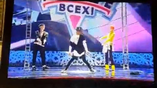 Мальчик из Самарканда Далер Шавкатов поразил Галкина на проекте Лучше всех... смотреть онлайн