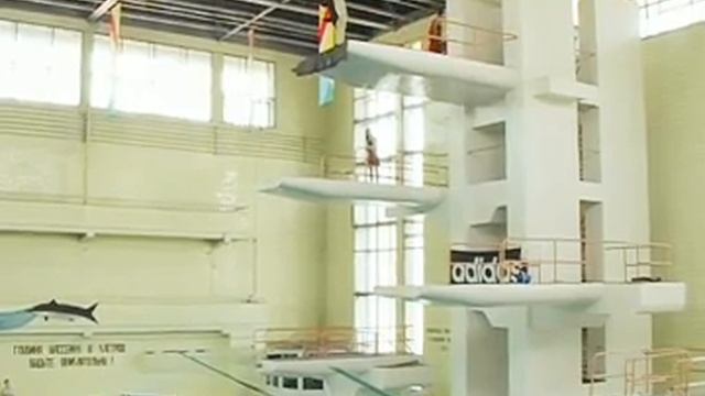 Trampoline Sessions / Прыжки в воду в Олимпийской деревне-80 смотреть онлайн