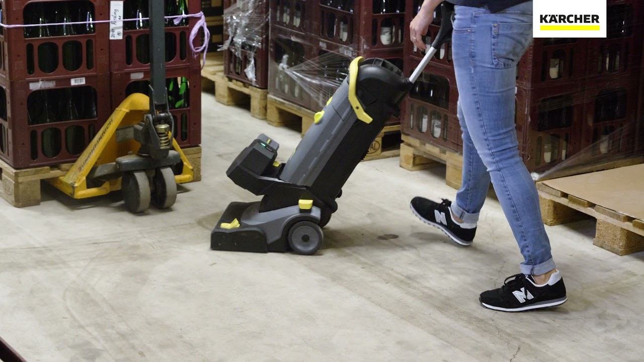Jak používat BR 30/4 C Bp Pack bateriový podlahový mycí stroj ve skladu - ukázka čičtění смотреть онлайн