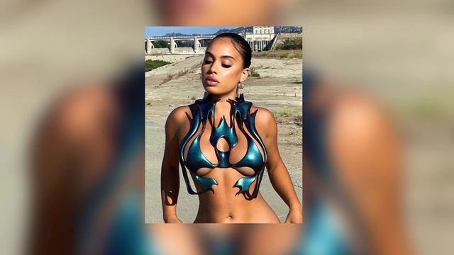 𝑳𝒐𝒍𝒂 𝑰𝒏𝒅𝒊𝒈𝒐- 𝑴𝒂𝒓𝒍𝒂 𝑪𝒂𝒓𝒂 (𝒔𝒍𝒐𝒘𝒆𝒅) смотреть онлайн