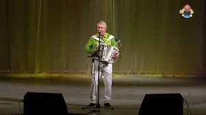 "ПОПАРИМСЯ" Валерий Семин в гостях у " Митрофановны " . Концертная запись на фестивале, Живой звук!